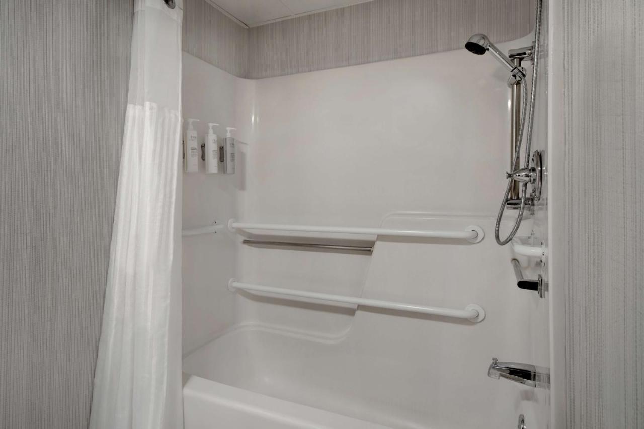 Spark By Hilton Rochester University Area 외부 사진