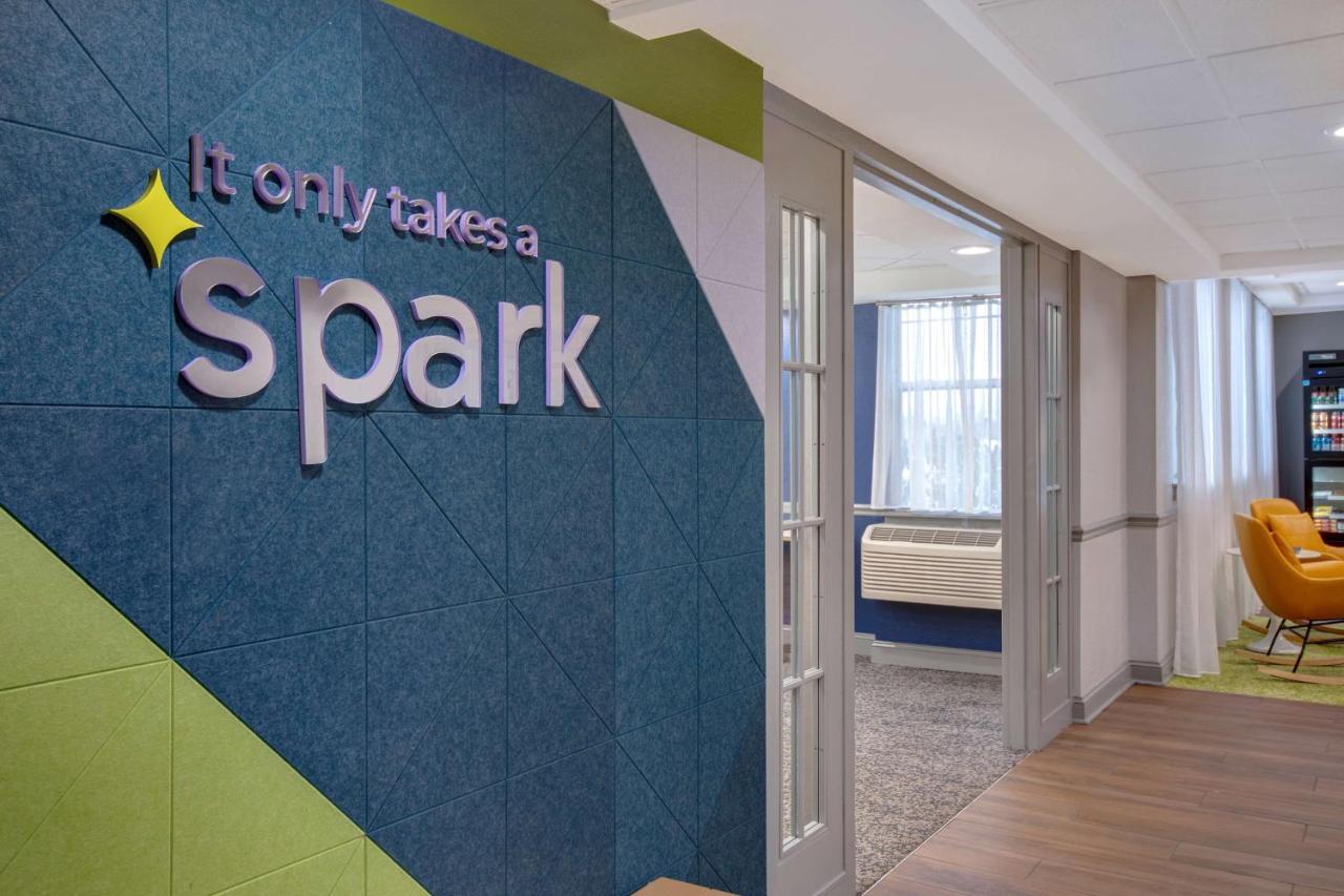 Spark By Hilton Rochester University Area 외부 사진